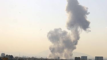 epa12782927 ​Smoke rises in central Tehran after Israel attack, 28 February 2026. Israel launched an attack on Iran on 28 February 2026, described as a 