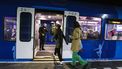 GRONINGEN - De eerste nachttrein Arriva nachttrein op station Groningen. De nachttrein zal iedere vrijdagnacht vanuit Groningen naar Schiphol en terug rijden. ANP ANJO DE HAAN