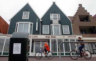 Vriendinnen Vertellen Op Tv Over De Fatale Brand Van Volendam