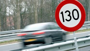 snelheid snelweg 130 100 Afsluitdijk trajecten