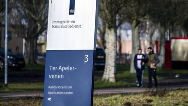 TER APEL - Het aanmeldcentrum in Ter Apel. Voor de locatie geldt een maximumcapaciteit van 2000 mensen. Als dit aantal wordt overschreden dreigt de verhoogde boete van 50.000 euro voor het COA.  ANP MARCEL J. DE JONG