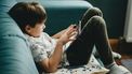 kinderen, schermtijd, opvoeding, telefoon, smartphone