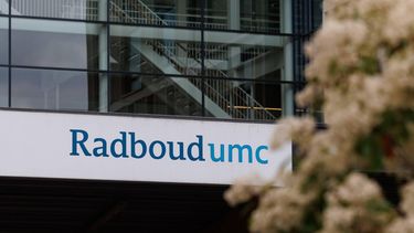 NIJMEGEN - Exterieur van het Radboudumc. Het Nijmeegse ziekenhuis heeft een opvarende van het cruiseschip Hondius opgenomen, die mogelijk besmet is met het hantavirus. MARCEL KRIJGSMAN / ANP