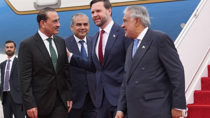 US Vice President JD Vance (2nd-R) talks with Pakistan's Chief of Defence Forces and Chief of Army Staff Field Marshall Asim Munir (L), Pakistan's Interior Minister Mohsin Raza Naqvi (2nd-L) and Pakistani Deputy Prime Minister and Foreign Minister Mohammad Ishaq Dar (R) after arriving for talks with Iranian officials in Islamabad on April 11, 2026.  
Jacquelyn MARTIN / POOL / AFP
