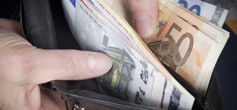 geld, vakantiegeld,. AOW, geldzaken, AOW'er