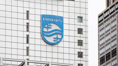 2023-01-30 11:07:44 AMSTERDAM - Exterieur van Philips. Het bedrijf schrapt dit jaar wereldwijd 3000 banen, waarvan 1100 in Nederland. De ontslagen horen bij een reorganisatie. ANP EVA PLEVIER