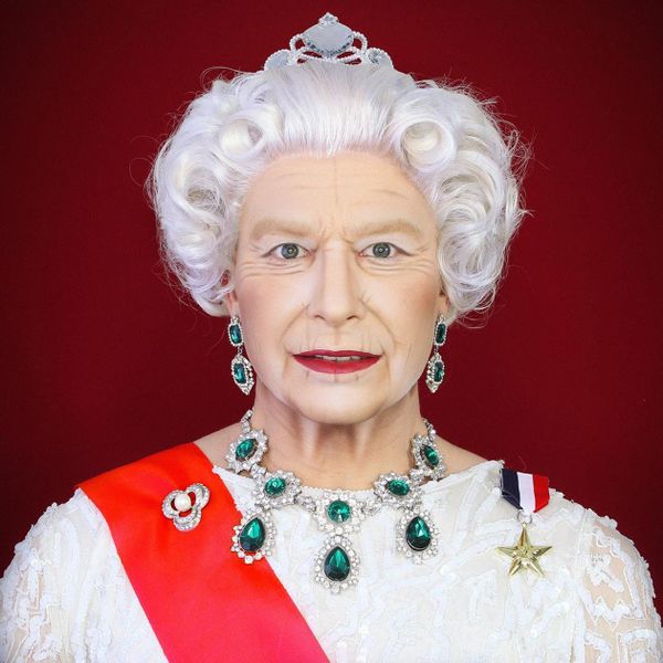 Een foto van Make-up Master als queen Elizabeth