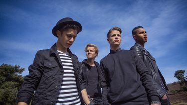 Mainstreet, Dear Kitty