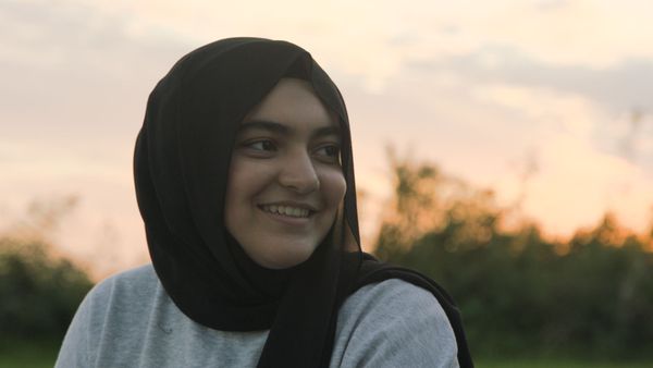 زنات طالبي اللجوء انا جديد