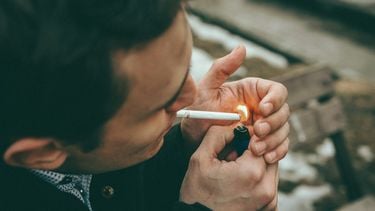 Nederlanders leven steeds gezonder op één ding na: roken