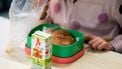 Boodschappenkaart helpt kinderen gezonder eten, maar armoede blijft probleem