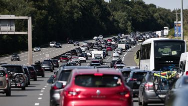 vakantiedrukte en files op de weg