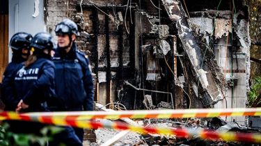 DEN HAAG - Politieonderzoek aan de Tarwekamp, drie dagen na de explosies. Door de twee ontploffingen is een grote ravage ontstaan en zijn meerdere woningen verwoest. ANP JEFFREY GROENWEG