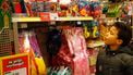 sinterklaas Sinterklaas China speelgoed duurder prijsstijging