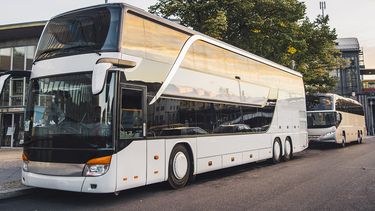 Touringcarbedrijven willen helpen in het openbaar vervoer