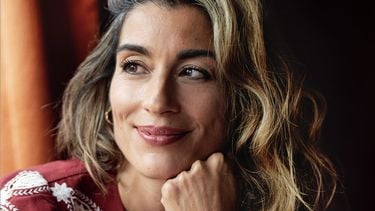 Wat zijn de voor- en nadelen van een relatie tussen een oudere vrouw en jongere man? 'Combinatie die veerkracht biedt'