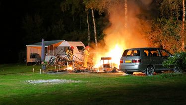 Ouder echtpaar overlijdt in brandende caravan