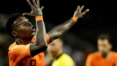 Nederland speelt 1-1 tegen Slowakije in oefenduel