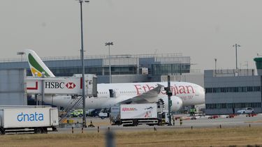 Vliegtuig crasht 6 minuten na vertrek; 157 vermisten