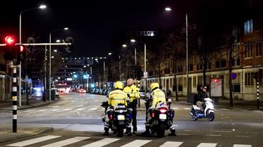 Een foto van Den Haag een dag na de rellen