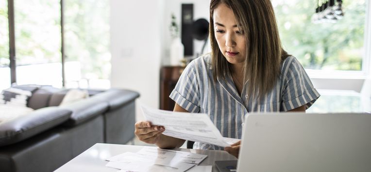 De Financiële fout van Nynke (45): ‘Ik liet mijn partner mijn geldzaken regelen en keek nooit mee’