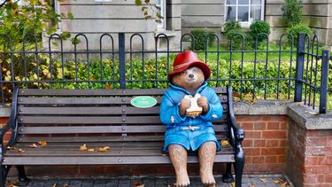 Een nieuw standbeeld van Paddington ter ere van de derde film 'Paddington in Peru'.