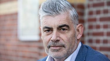 AMSTERDAM - Rob Oudkerk tijdens een persbijeenkomst voor de nieuwe dramaserie De Joodse Raad. De EO-serie is gebaseerd op waargebeurde verhalen over de Joodse Raad, die tijdens de Tweede Wereldoorlog door de Duitsers werd opgericht om de deportatie van Nederlandse Joden efficiënt te laten verlopen. ANP EVA PLEVIER