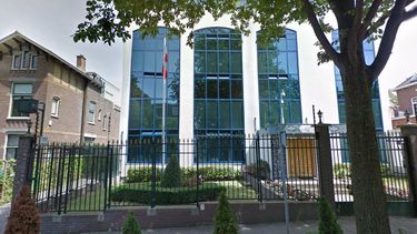 Twee Iraanse ambassademedewerkers Nederland uitgezet