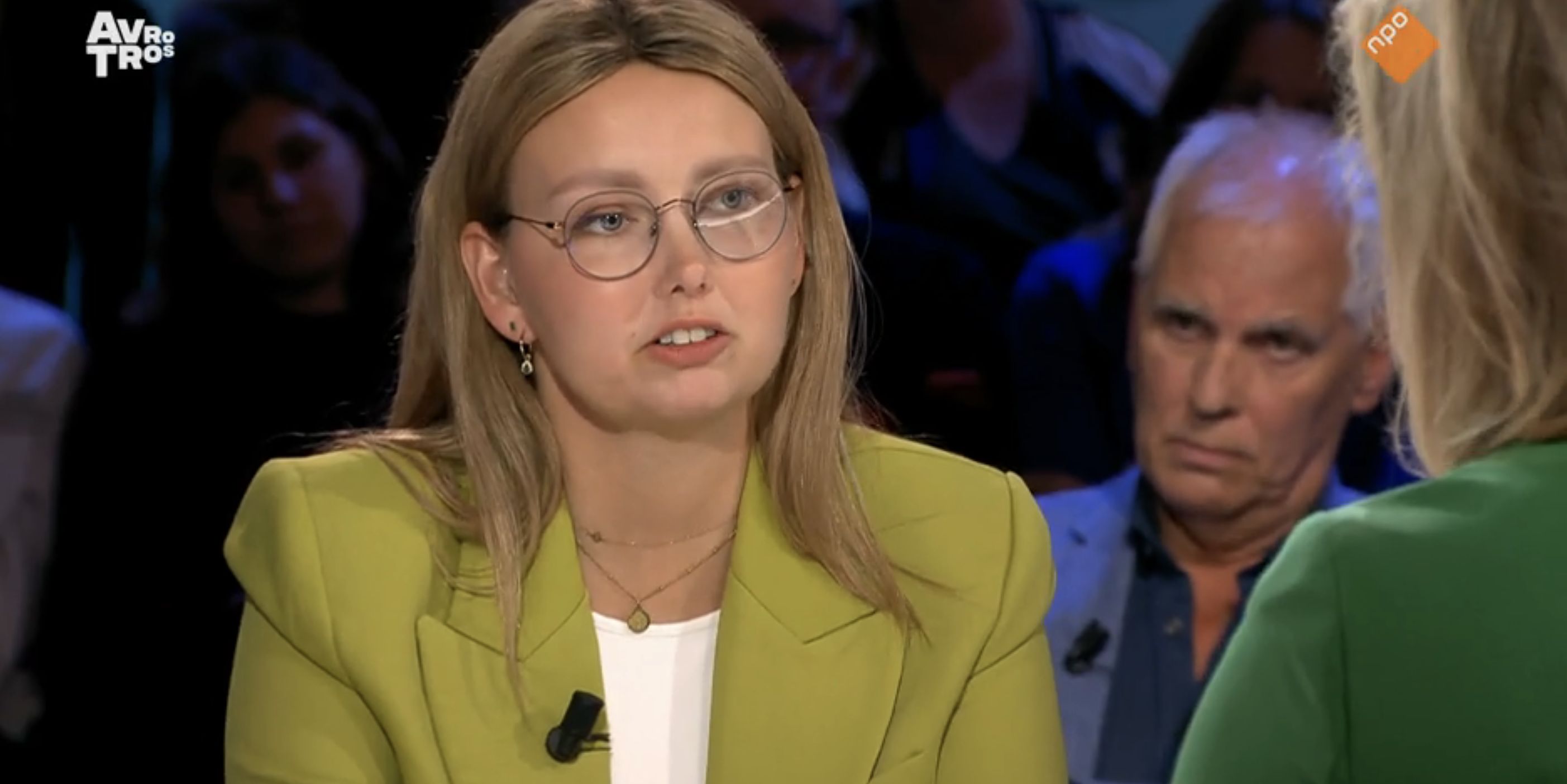 Eva Jinek schiet vol na gesprek met ongeneeslijke zieke Eva (26)