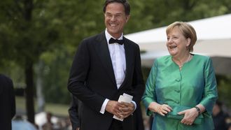 Duitsland in de ban van de vraag; waar is Merkel? 