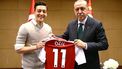 Voetballer Özil zou foto met Erdogan zo weer maken