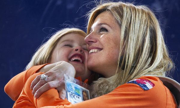 Alexia met haar moeder Máxima tijdens de Olympische Spelen in Vancouver in 2010