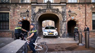 Volop politie, maar nog geen boeren in Den Haag