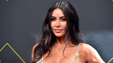 Kim Kardashian geeft geld weg na zwaar jaar: 'Ik wil de liefde verspreiden'