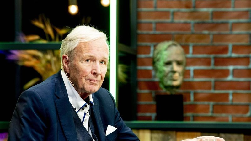 DEN BOSCH - Jan Terlouw wordt dit jaar 90 en wordt geeerd tijdens een online ledenbijeenkomst van D66. Eigenlijk had een groot fysiek partijcongres moeten plaatsvinden, maar de partij besloot deze te schrappen wegens de snel oplopende coronacijfers en de onzekerheid rondom eventuele maatregelen. ANP ROBIN UTRECHT