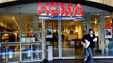 Werkstraf: leiding HEMA Delft stal voor 12.500 euro 