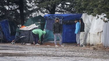 Griekse vluchtelingenkampen krijgen 181 wooncontainers