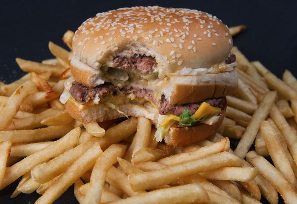 McDonalds gaat nu ook in Den Haag thuisbezorgen