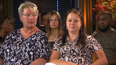 Mr. Frank Visser doet uitspraak schutting kijkers Els