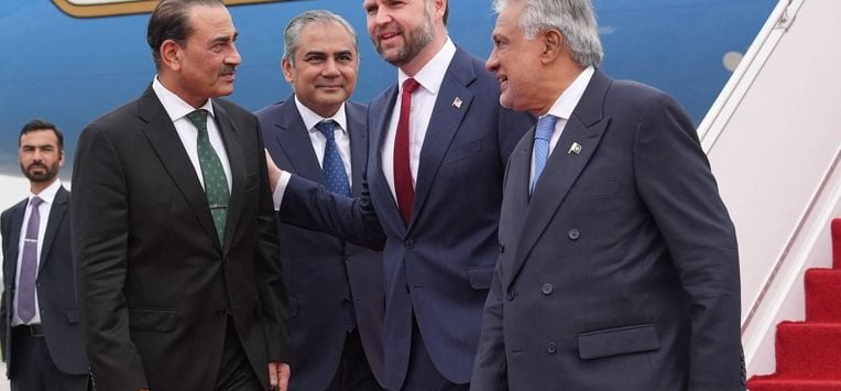 US Vice President JD Vance (2nd-R) talks with Pakistan's Chief of Defence Forces and Chief of Army Staff Field Marshall Asim Munir (L), Pakistan's Interior Minister Mohsin Raza Naqvi (2nd-L) and Pakistani Deputy Prime Minister and Foreign Minister Mohammad Ishaq Dar (R) after arriving for talks with Iranian officials in Islamabad on April 11, 2026.  
Jacquelyn MARTIN / POOL / AFP