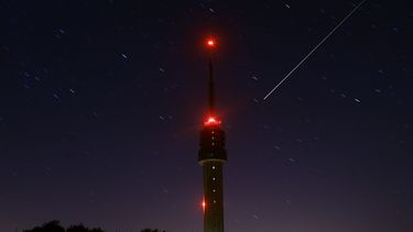 Een foto van een vallende ster; er worden veel meteoren verwacht
