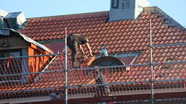 358.000 Nederlanders werken in de hitte: wanneer mag je zeggen ‘het is te warm’?