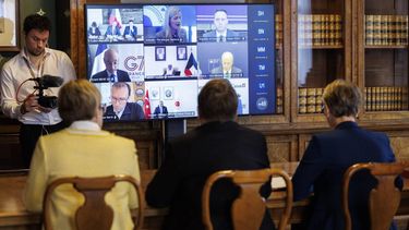 epa12865964 British Foreign Secretary Yvette Cooper (C) gives her opening remarks as she hosts a virtual meeting with the foreign ministers of the signatory countries on securing the Strait of Hormuz in London, Britain, 02 April 2026.The British government convened 35 countries to explore ways to reopen and secure the strait of Hormuz, which the vital shipping route for oil and gas that has been blocked by Iran since the beginning of the conflict in the Middle East.  EPA/TOLGA AKMEN / POOL