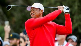 Een foto van Tiger Woods die golft