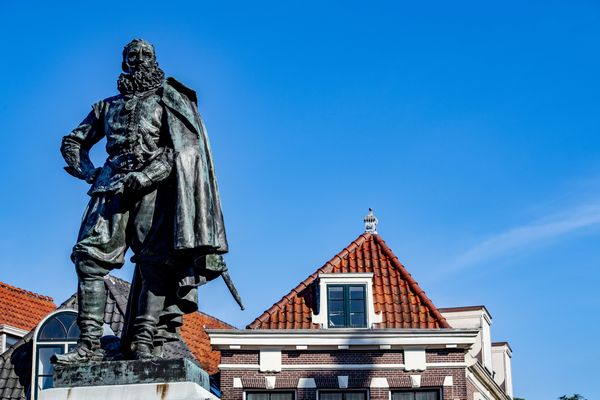 Het beruchte standbeeld waar het allemaal om gaat: Jan Pieterszoon Coen.