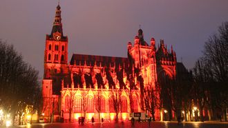 Kerken kleuren wereldwijd rood voor geloofsvrijheid