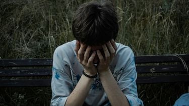 Armoede in de jeugd vergroot kans op depressie meer dan pesten, blijkt uit onderzoek