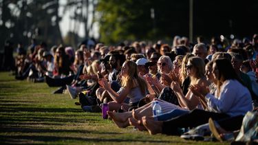 Duizenden mensen herdenken slachtoffers Christchurch