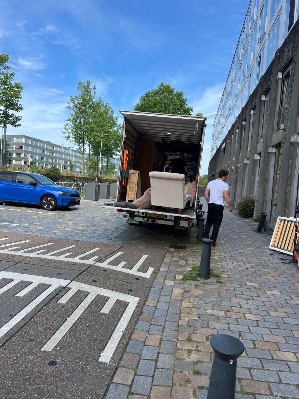 Vajèn van de Bosch verhuizen
