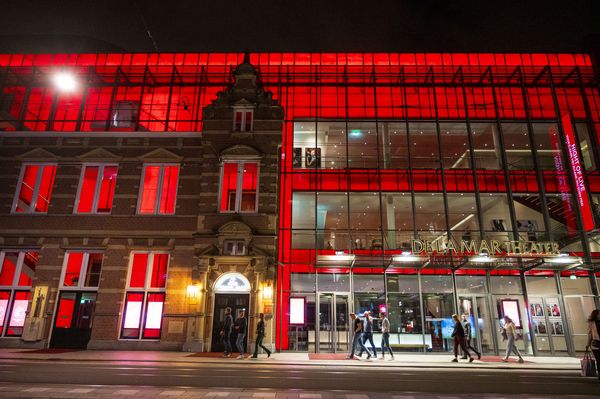 Een foto van het DeLaMar Theater in Amsterdam
